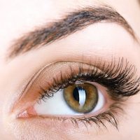 Rehaussement-de-cils-la-loge-beaute